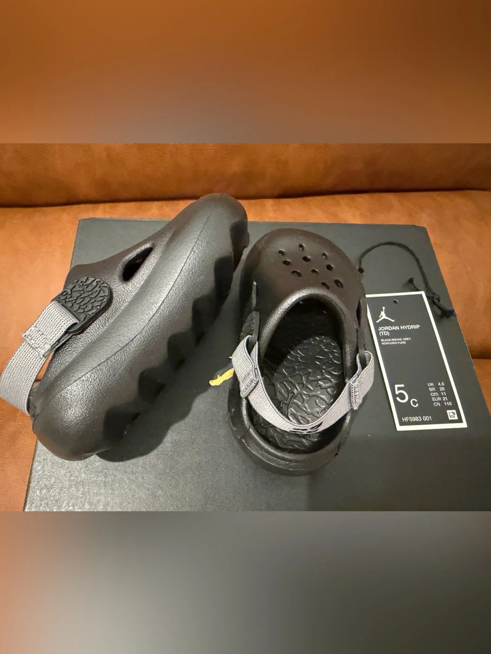 Jordan Hydrip (TD) Size 5c Kids Black Slip-On Water Clogs with Gray Heel Strap